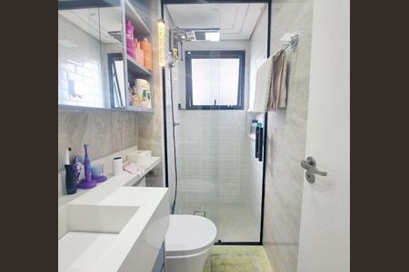 Banheiro de apartamento à venda com 2 quartos, 44m² em Presidente Altino, Osasco