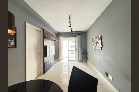 Sala de apartamento para alugar com 1 quarto, 49m² em Vila Olímpia, São Paulo