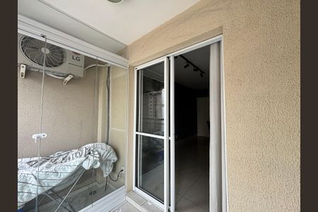 Apartamento para alugar com 49m², 1 quarto e 1 vagaVaranda