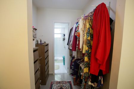 Casa à venda com 117m², 3 quartos e 2 vagasCloset da Suíte