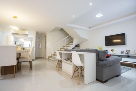 Sala de Estar de casa para alugar com 3 quartos, 117m² em Jacarepaguá, Rio de Janeiro