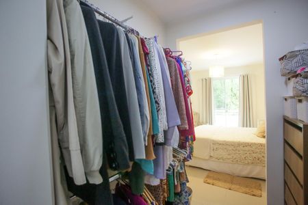 Casa à venda com 117m², 3 quartos e 2 vagasCloset da Suíte