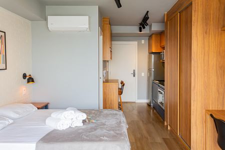 Studio à venda com 29m², 1 quarto e sem vaga Studio à venda com 29m², 1 quarto e sem vagaSala/Quarto