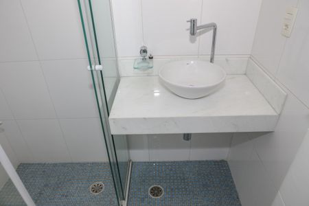 Casa à venda com 134m², 3 quartos e 2 vagas Casa à venda com 134m², 3 quartos e 2 vagasBanheiro do Escritório/Suíte 3