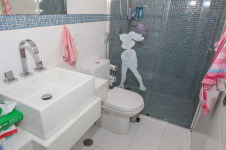 Casa à venda com 134m², 3 quartos e 2 vagas Casa à venda com 134m², 3 quartos e 2 vagasBanheiro da Suíte 2