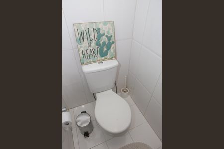 Casa à venda com 134m², 3 quartos e 2 vagas Casa à venda com 134m², 3 quartos e 2 vagasLavabo