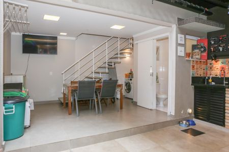 Casa à venda com 134m², 3 quartos e 2 vagas Casa à venda com 134m², 3 quartos e 2 vagasChurrasqueira e Quintal