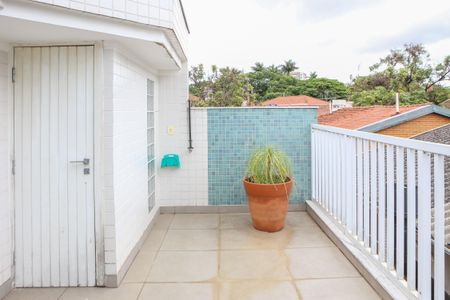 Casa à venda com 134m², 3 quartos e 2 vagas Casa à venda com 134m², 3 quartos e 2 vagasSacada
