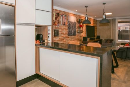 Casa à venda com 134m², 3 quartos e 2 vagas Casa à venda com 134m², 3 quartos e 2 vagasCozinha