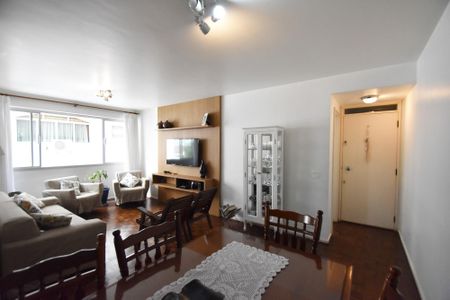 Apartamento à venda com 89m², 2 quartos e 1 vaga Apartamento à venda com 89m², 2 quartos e 1 vagaSala de jantar