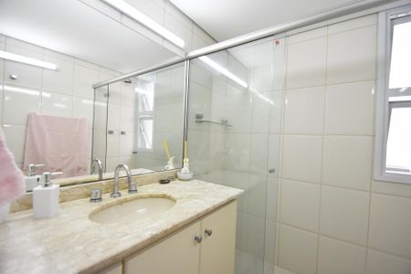 Apartamento à venda com 89m², 2 quartos e 1 vaga Apartamento à venda com 89m², 2 quartos e 1 vagabanheiro corredor