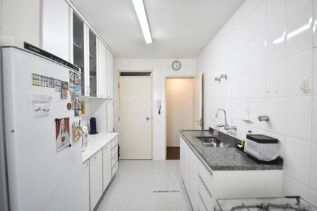 Apartamento à venda com 89m², 2 quartos e 1 vaga Apartamento à venda com 89m², 2 quartos e 1 vagaCozinha