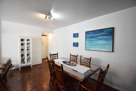 Apartamento à venda com 89m², 2 quartos e 1 vaga Apartamento à venda com 89m², 2 quartos e 1 vagaSala de jantar