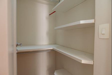 Apartamento à venda com 67m², 2 quartos e sem vagaCloset