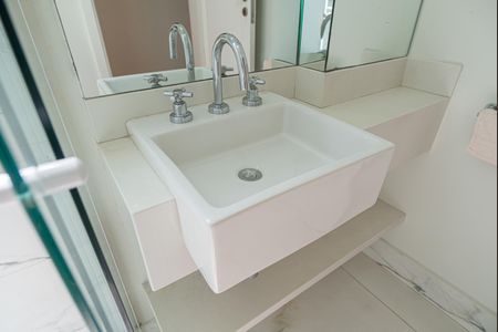 Apartamento à venda com 67m², 2 quartos e sem vagaBanheiro 2