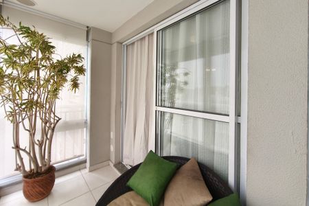 Apartamento à venda com 65m², 2 quartos e 1 vagaVaranda