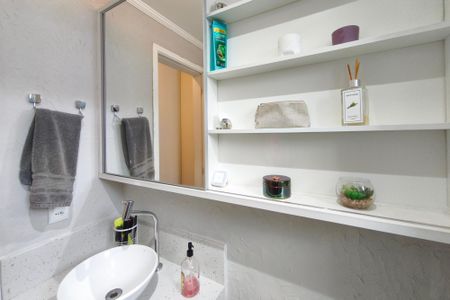Apartamento à venda com 65m², 2 quartos e 1 vagaBanheiro Suíte