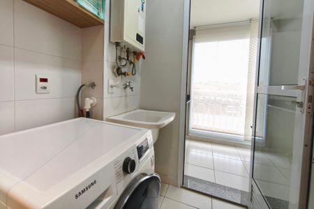 Apartamento à venda com 65m², 2 quartos e 1 vagaÁrea de Serviço