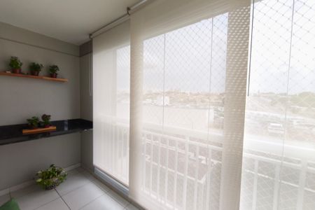 Apartamento à venda com 65m², 2 quartos e 1 vagaVaranda