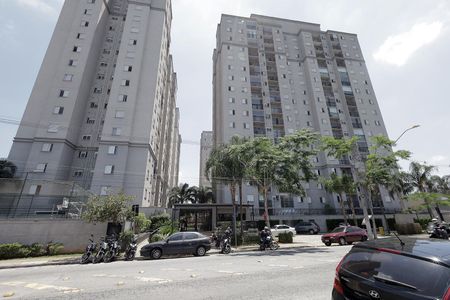 Apartamento para alugar com 66m², 3 quartos e 1 vaga Apartamento para alugar com 66m², 3 quartos e 1 vagaFachada