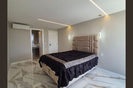 Casa de condomínio à venda com 400m², 4 quartos e 2 vagasSuíte 4