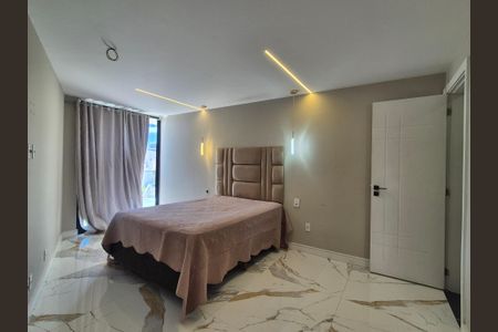 Casa de condomínio à venda com 400m², 4 quartos e 2 vagasSuíte 3