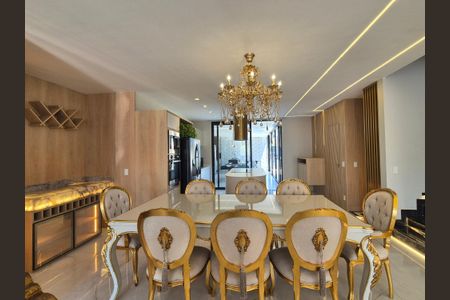 Casa de condomínio à venda com 400m², 4 quartos e 2 vagasSala 