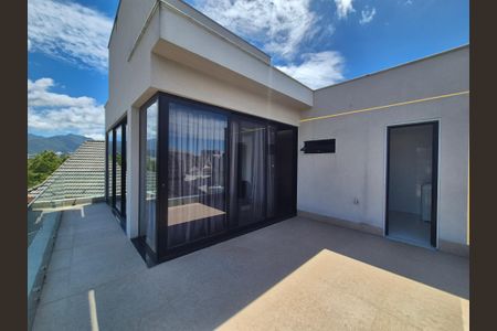 Casa de condomínio à venda com 400m², 4 quartos e 2 vagasVaranda 