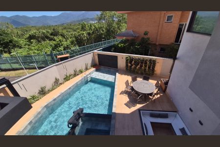 Casa de condomínio à venda com 400m², 4 quartos e 2 vagasVista 