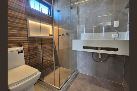 Casa de condomínio à venda com 400m², 4 quartos e 2 vagasBanheiro suite 4