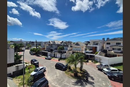 Casa de condomínio à venda com 400m², 4 quartos e 2 vagasVista 