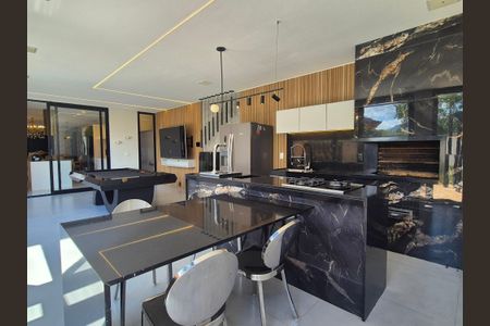 Casa de condomínio à venda com 400m², 4 quartos e 2 vagasVaranda gourmet 
