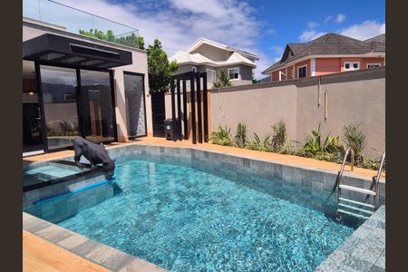 Casa de condomínio à venda com 400m², 4 quartos e 2 vagasÁrea externa 