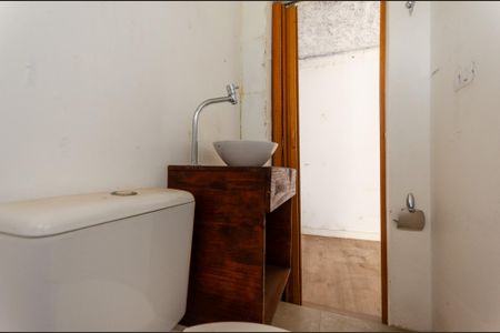 Casa à venda com 180m², 5 quartos e 2 vagasBanheiro 3