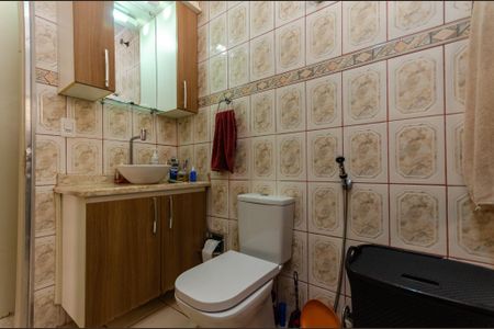 Casa à venda com 180m², 5 quartos e 2 vagasBanheiro 1