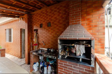 Casa à venda com 180m², 5 quartos e 2 vagasChurrasqueira