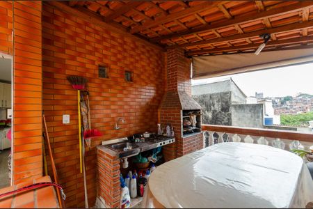 Casa à venda com 180m², 5 quartos e 2 vagasChurrasqueira