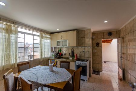 Casa à venda com 180m², 5 quartos e 2 vagasCozinha