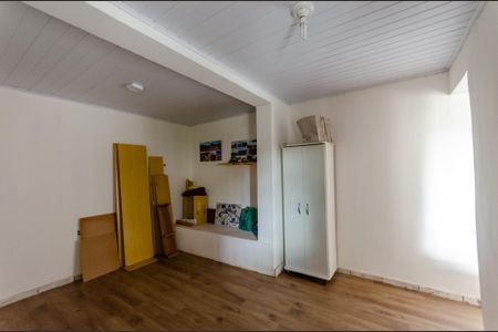 Casa à venda com 180m², 5 quartos e 2 vagasSala 2