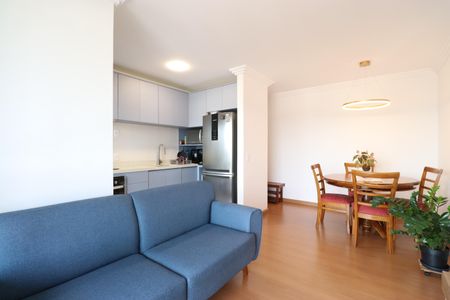 Sala de apartamento para alugar com 3 quartos, 67m² em Vila Anastácio, São Paulo