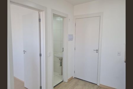 Apartamento para alugar com 35m², 2 quartos e sem vaga Apartamento para alugar com 35m², 2 quartos e sem vagaCorredor