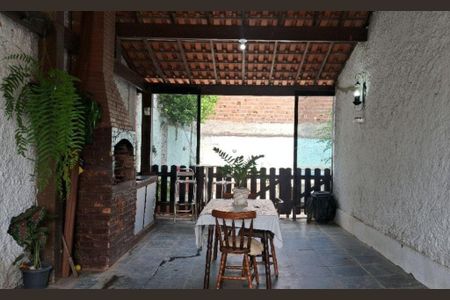 Casa à venda com 3 quartos, 146m² em Itaipu, Niterói