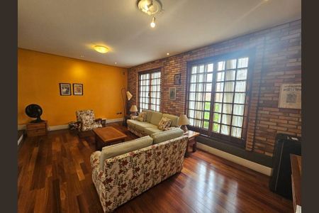 Casa à venda com 3 quartos, 220m² em Conjunto Residencial Butanta, São Paulo