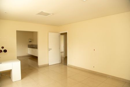 Casa à venda com 260m², 6 quartos e 4 vagasQuarto 2