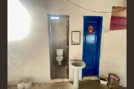 Casa à venda com 200m², 5 quartos e 2 vagasBanheiro 3