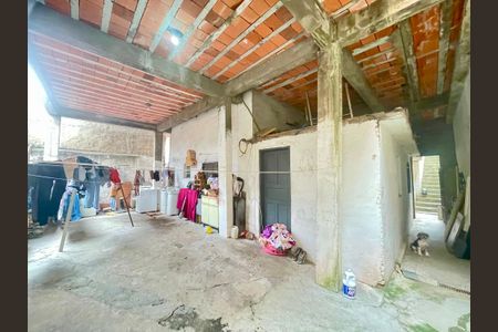 Casa à venda com 200m², 5 quartos e 2 vagasQuintal