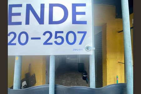 Casa à venda com 200m², 5 quartos e 2 vagasCódigo da placa ZNHJ-811