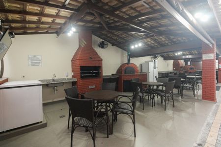 Apartamento à venda com 72m², 3 quartos e 2 vagasCondomínio - Churrasqueira 