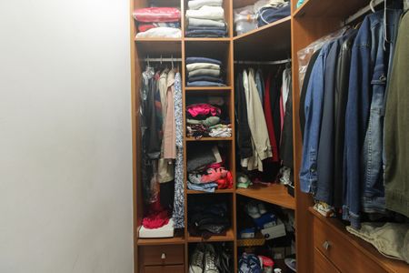 Apartamento à venda com 72m², 3 quartos e 2 vagasSuíte 