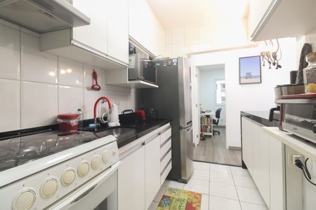Apartamento à venda com 72m², 3 quartos e 2 vagasCozinha 